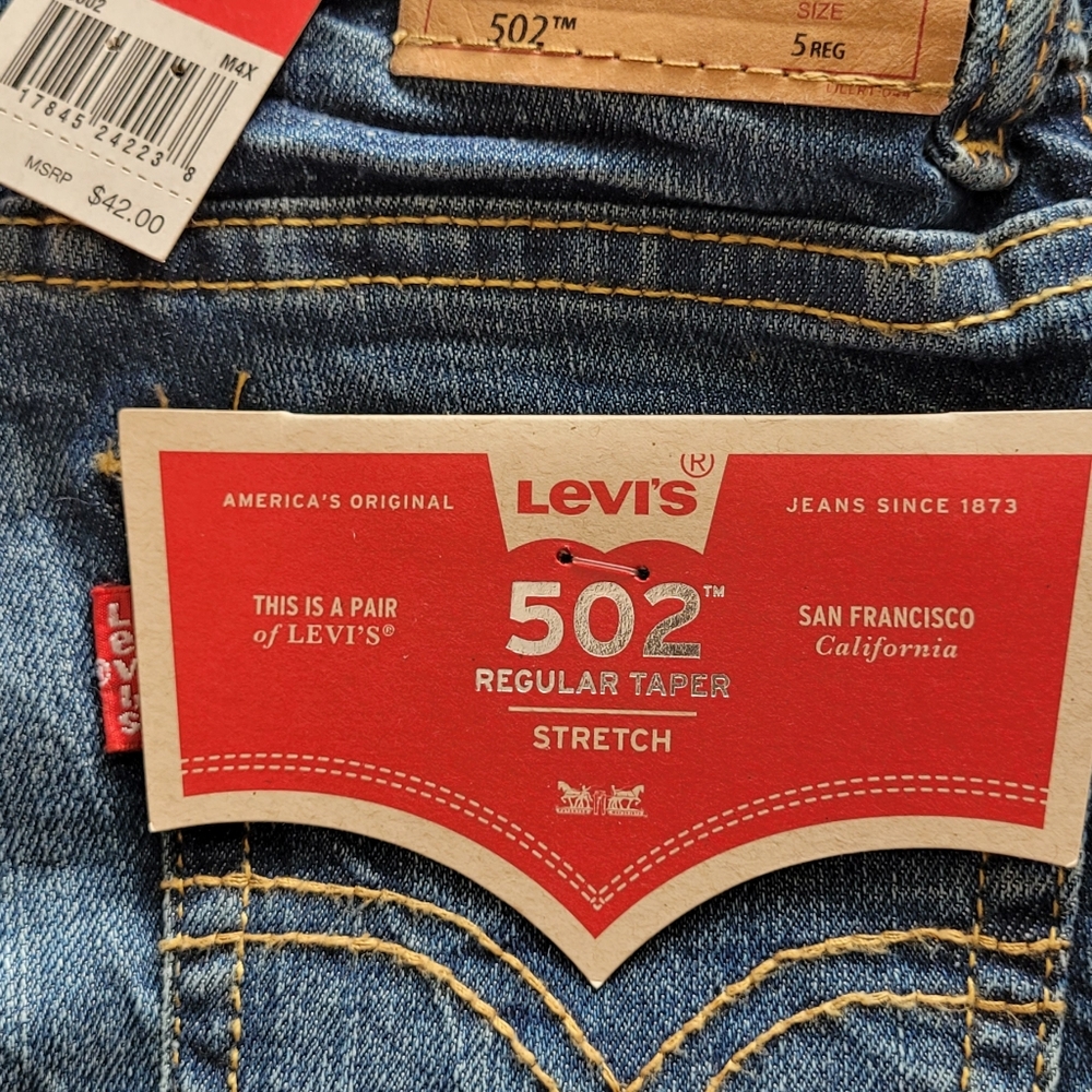 Brand New, Kids, Levi's 502 Regular Taper, Stretch Jeans. Size 5 Reg